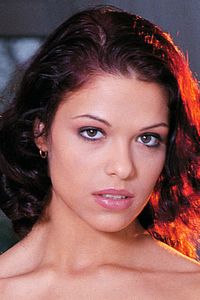 Ники Белуччи